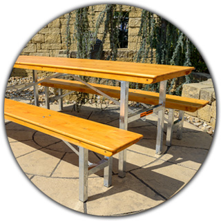 Sörpad szett - 2 pad és 1 asztal